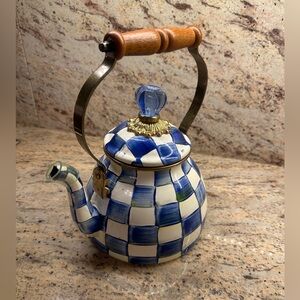 Tea pot blue and white